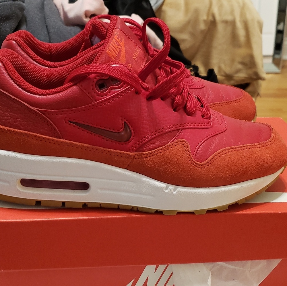 Nike W Air Max 1 Retro Size 6